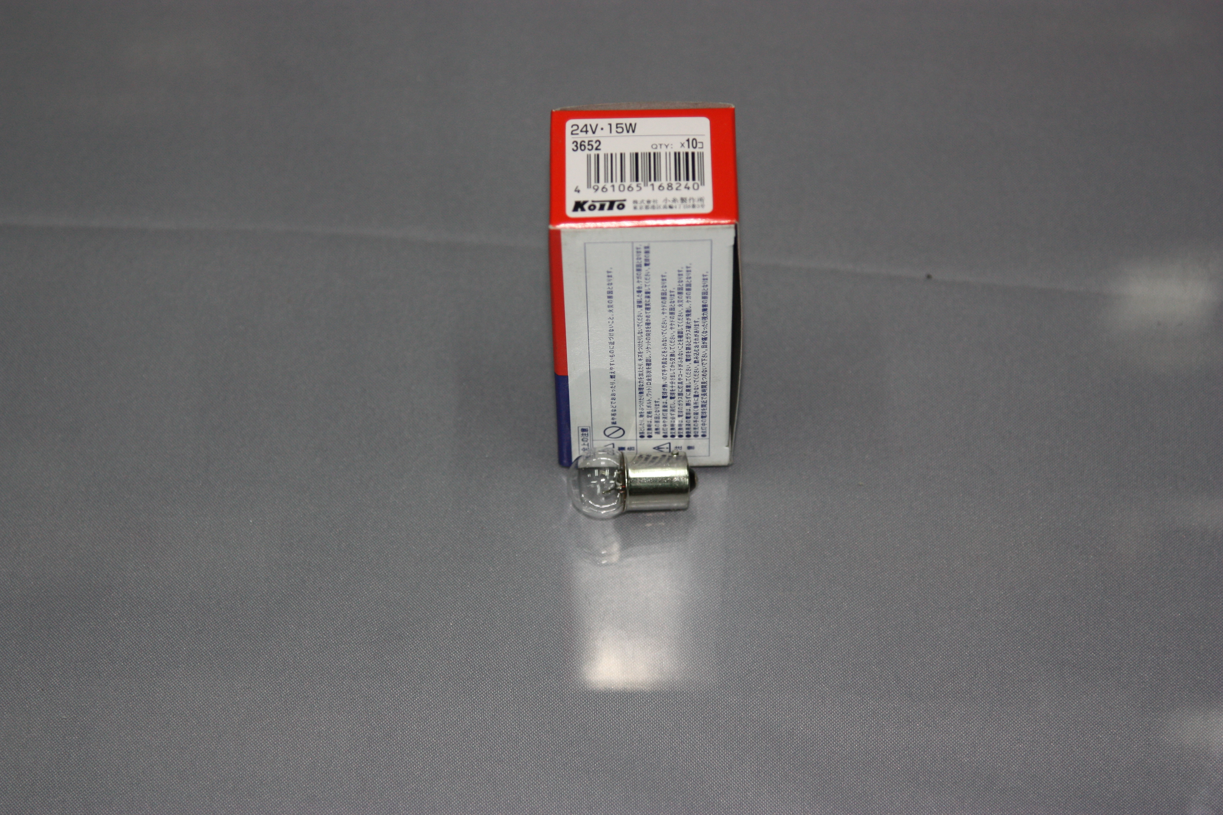 Koito лампа 24v15w (G18) 3652 цоколь G18